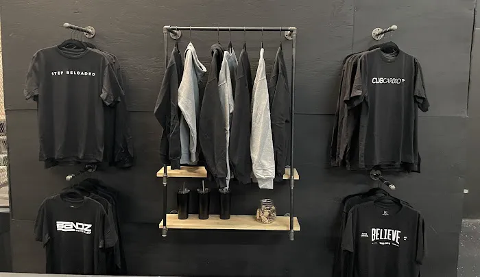 Club Cardio and Fitness Bar Picture 5