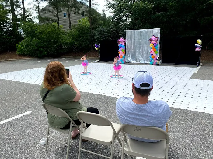 Christy's DancExplosion Picture 3