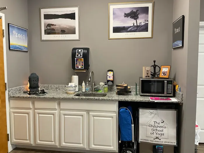 The Children's School of Yoga Picture 9