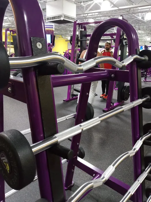 Planet Fitness Picture 6