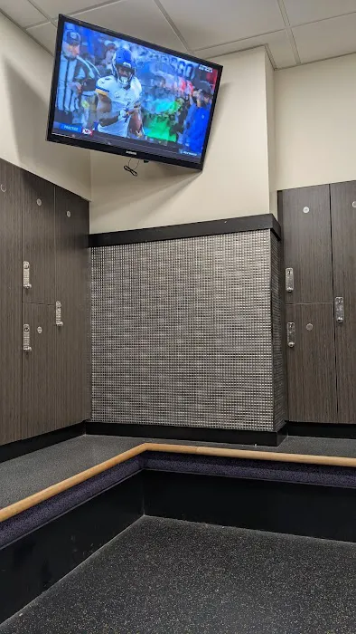 Planet Fitness Picture 1