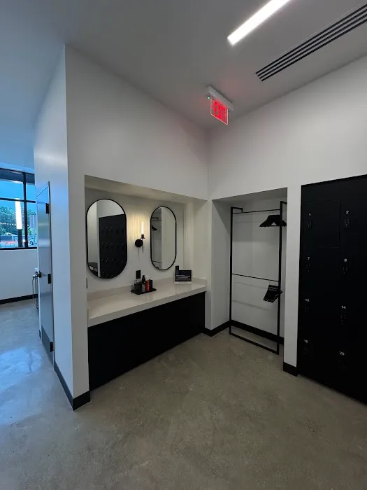 [solidcore] Chapel Hill Picture 4