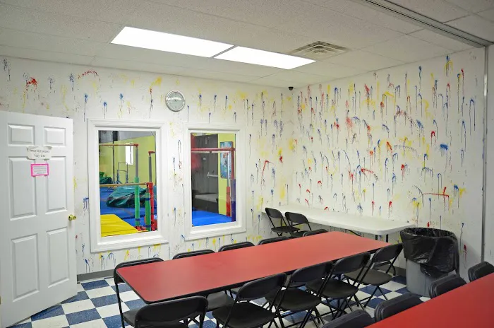 Young's Gym-Kids In Motion! Picture 4