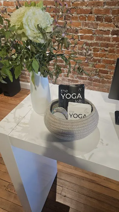 THE YOGA LOFT Picture 5