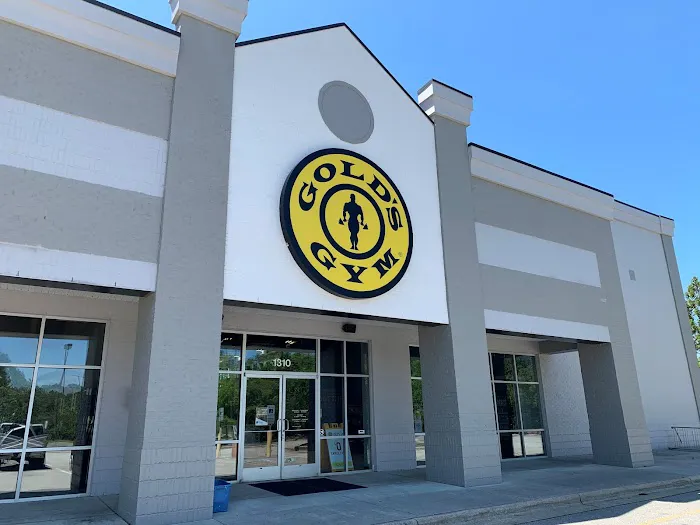 Gold's Gym Picture 3