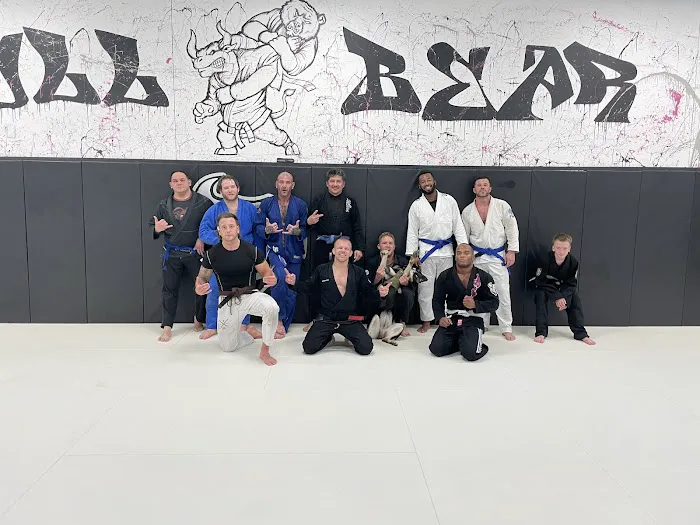 Bull & Bear Gym Picture 10