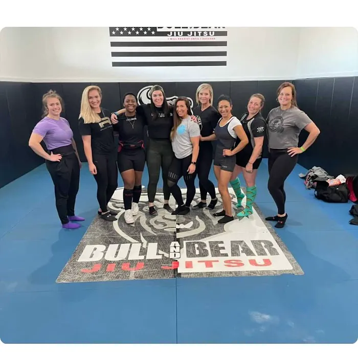 Bull & Bear Gym Picture 8