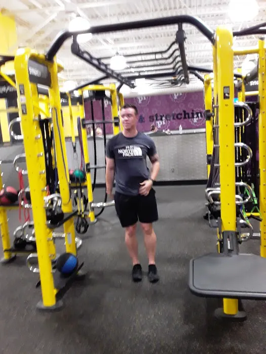Planet Fitness Picture 7