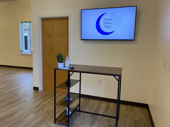 Piper Moon Yoga Picture 2