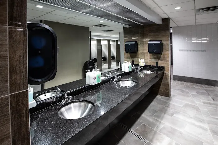 Genesis Health Clubs - Westroads Picture 3