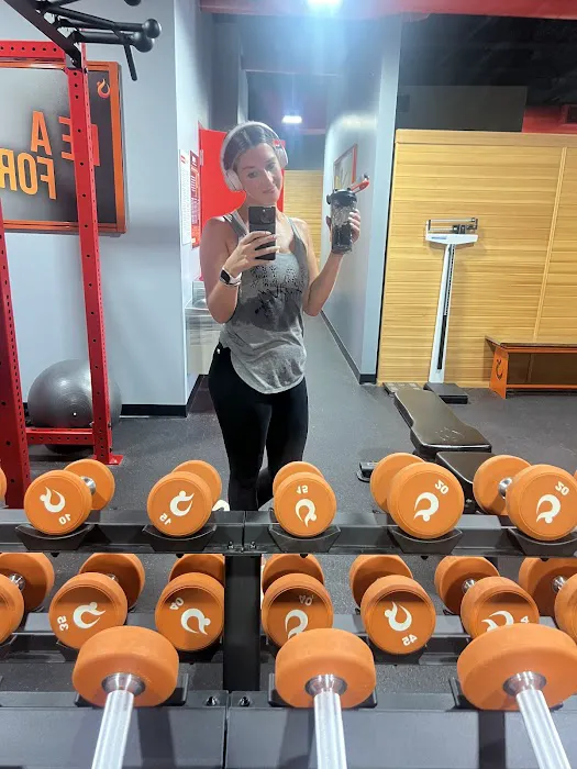 HOTWORX - Omaha - Midtown Picture 7