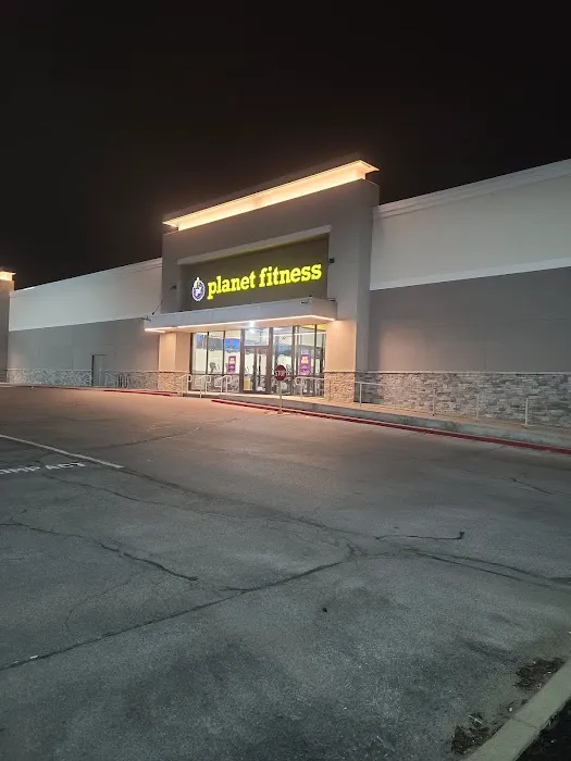 Planet Fitness Picture 10