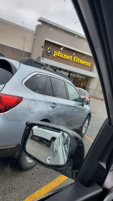 Planet Fitness Picture 1