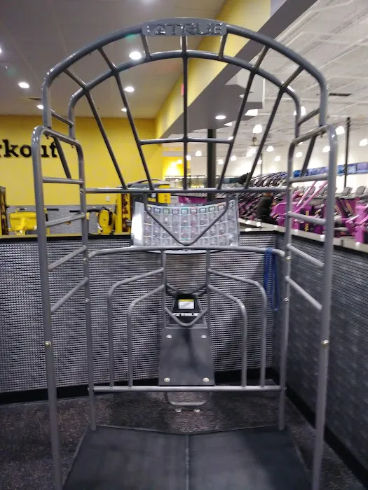 Planet Fitness Picture 8
