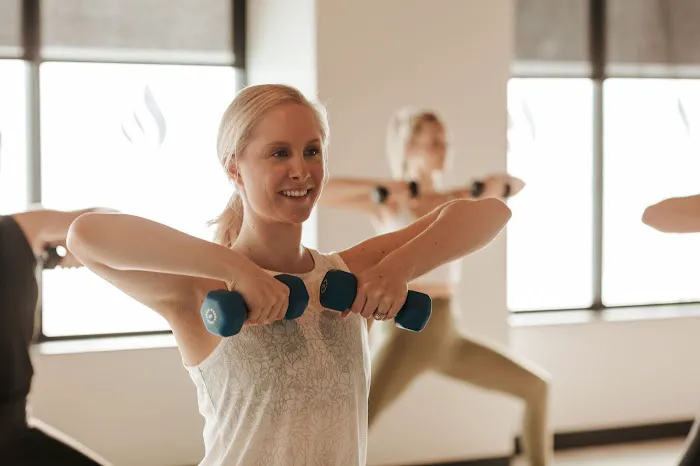 Power Life Yoga Barre Fitness - Aksarben Picture 6