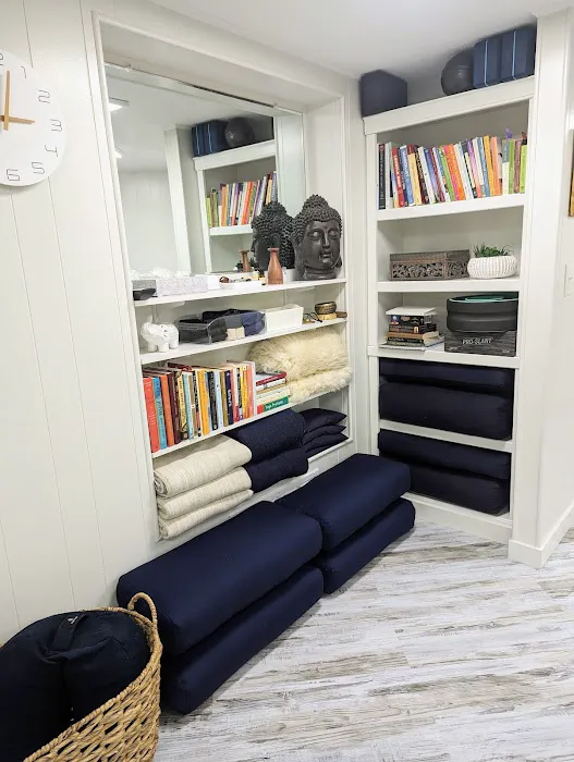 JeriLyn Frisbie Yoga Picture 5