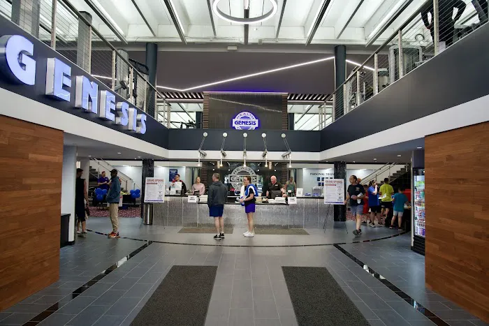 Genesis Health Clubs - 132nd & Center Picture 1