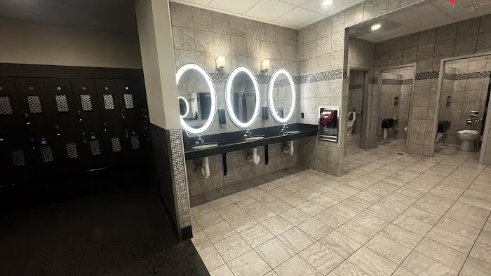 Planet Fitness Picture 3