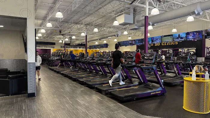 Planet Fitness Picture 5