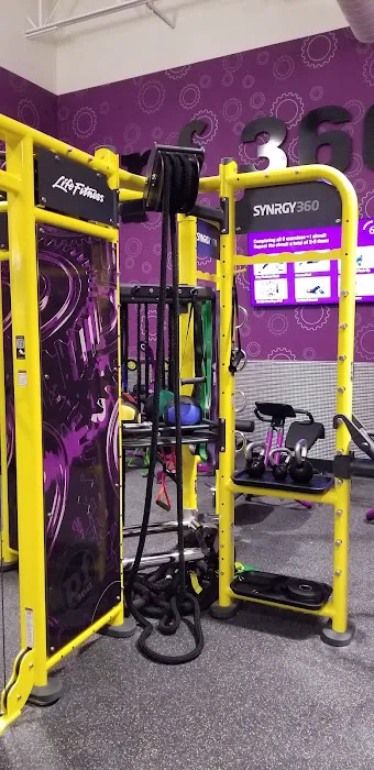 Planet Fitness Picture 7