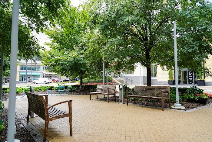 Genesis Health Clubs - Midtown Crossing Picture 5