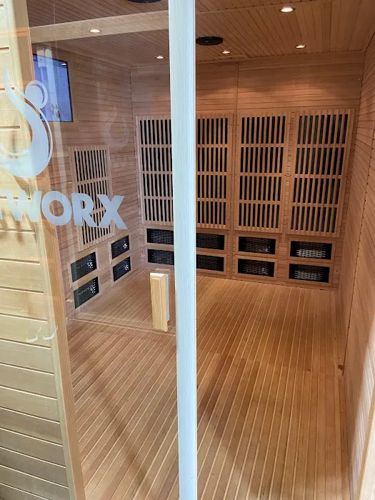 HOTWORX - Omaha, NE - Northwest Picture 9