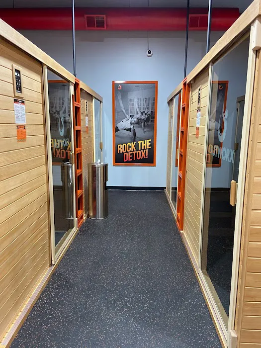 HOTWORX - Omaha, NE - Northwest Picture 7