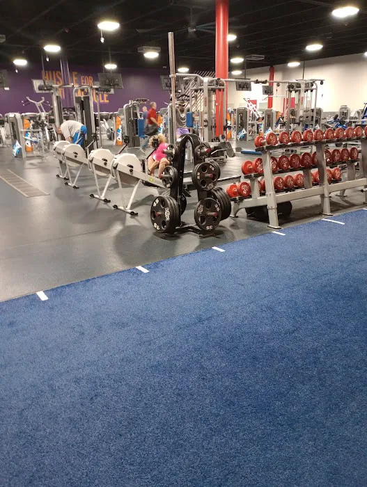 Crunch Fitness - Omaha Deerfield Picture 7