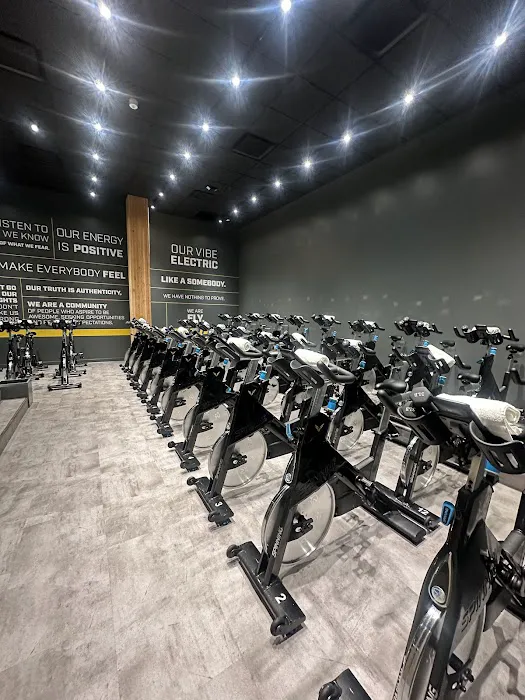 Fly Fitness (Downtown Omaha) Picture 10