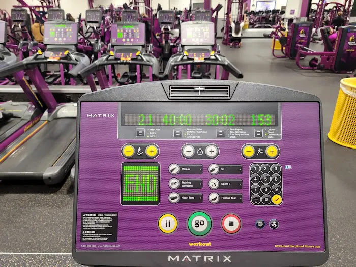 Planet Fitness Picture 5