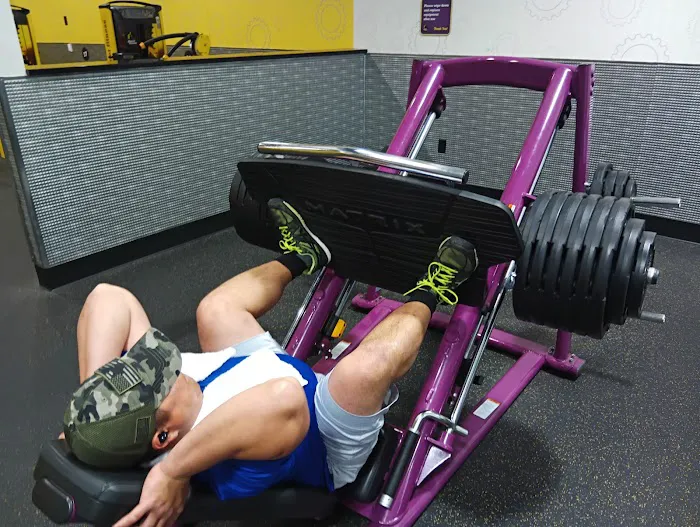 Planet Fitness Picture 10