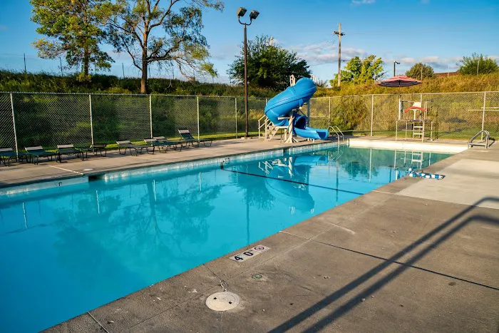 Genesis Health Clubs - 84th & Q Street Picture 5