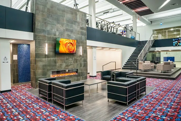 Genesis Health Clubs - 84th & Q Street Picture 10