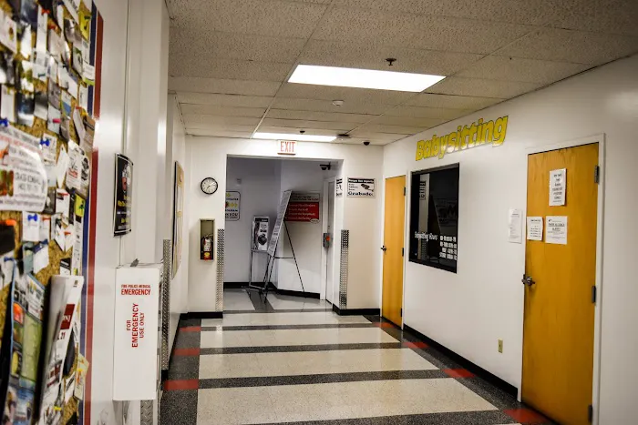 BOB's Fitness Complex Picture 1