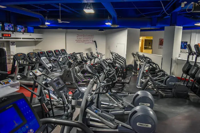 BOB's Fitness Complex Picture 2