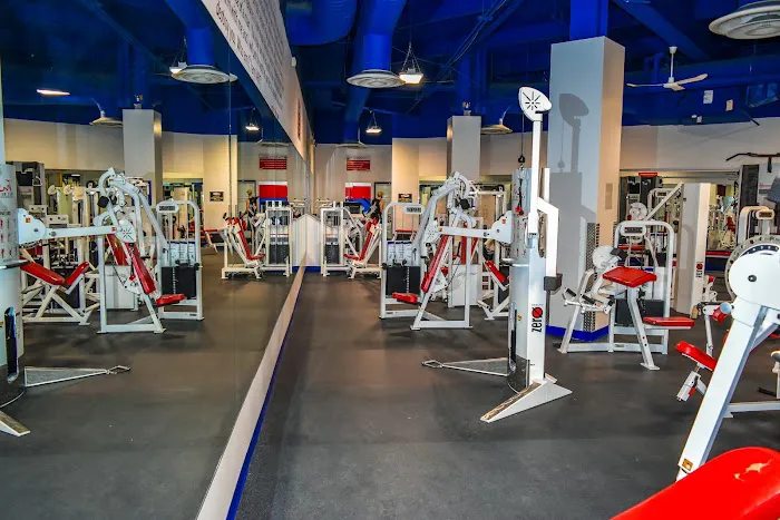 BOB's Fitness Complex Picture 8