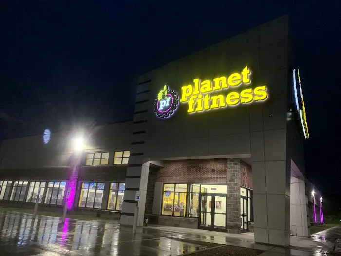 Planet Fitness Picture 2