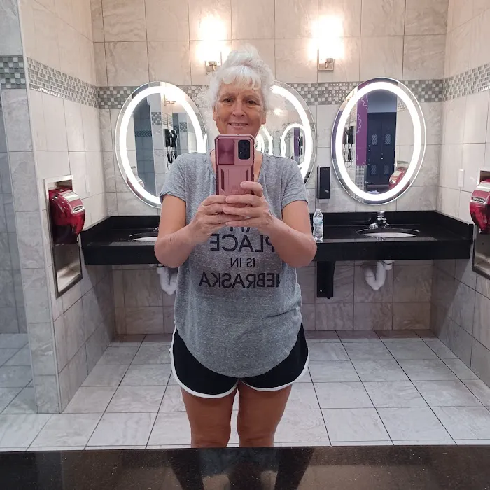 Planet Fitness Picture 6