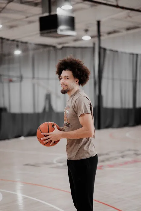 Going Vertical Basketball Academy Picture 8