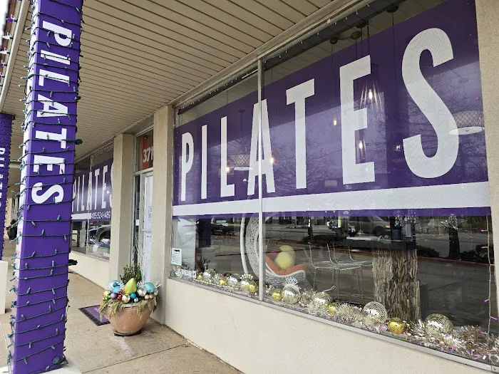 Pilates Studio On Western Picture 9