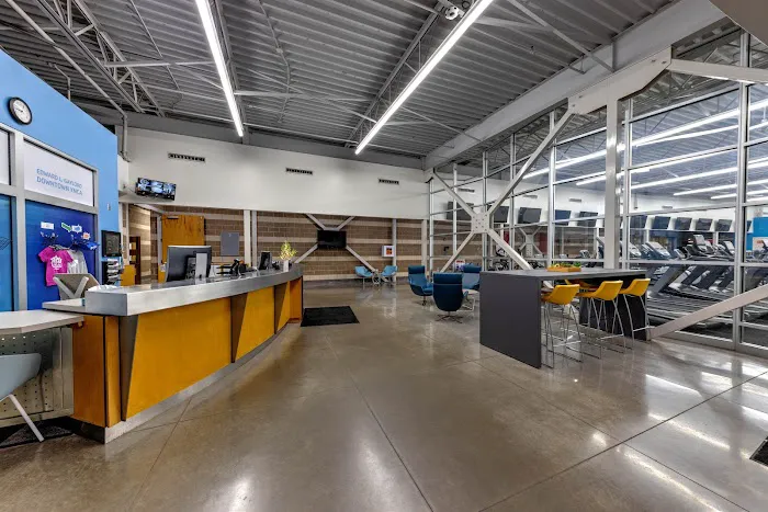 Edward L. Gaylord Downtown YMCA Picture 10