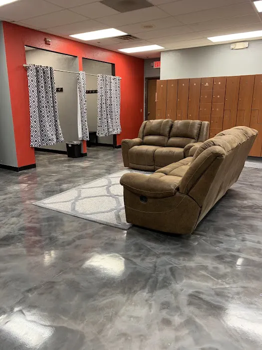 The Weight Room 24 Picture 1