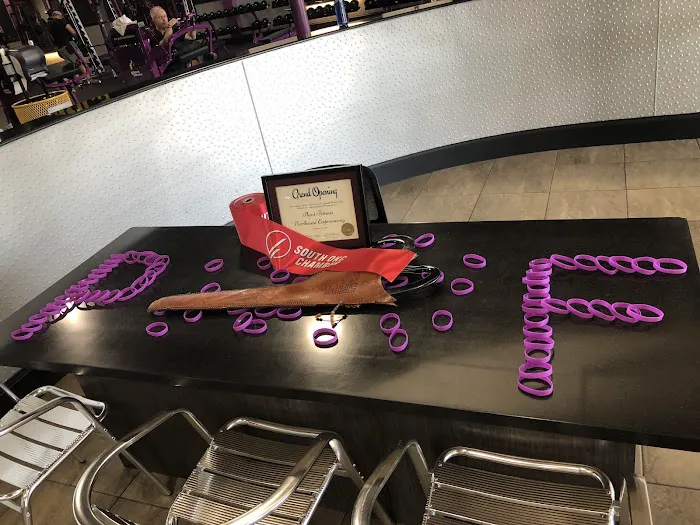 Planet Fitness Picture 6