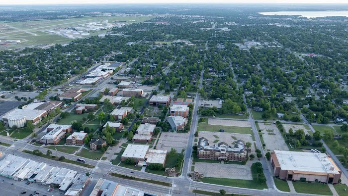 Broadhurst Gymnasium - SNU Picture 1