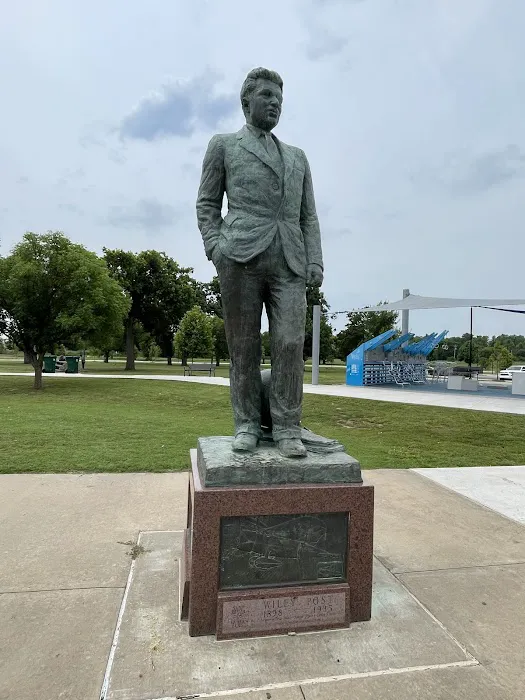 Fitness Court at Wiley Post Park Picture 1