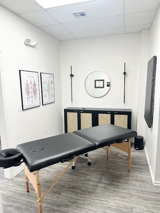 MVMNT Lab Pilates & Wellness Picture 5