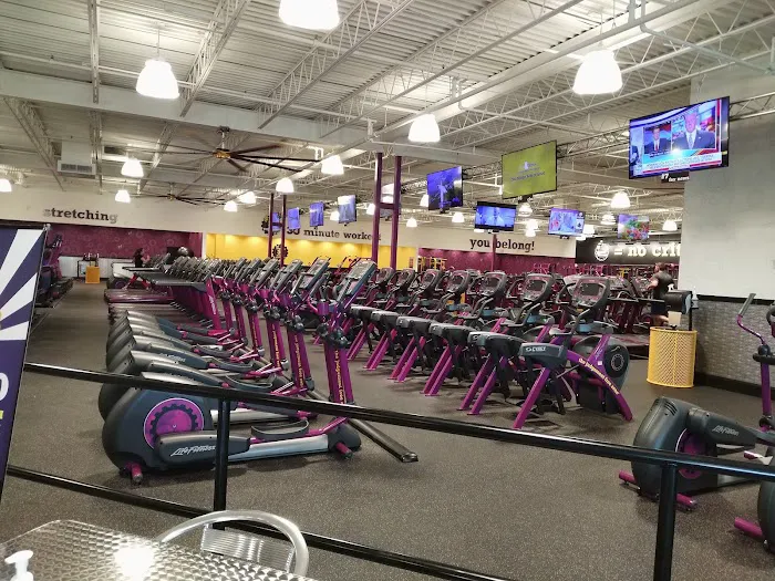 Planet Fitness Picture 9