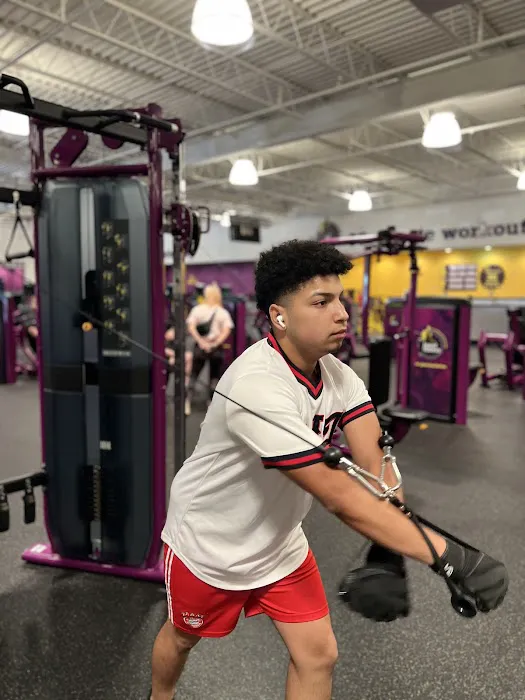 Planet Fitness Picture 8