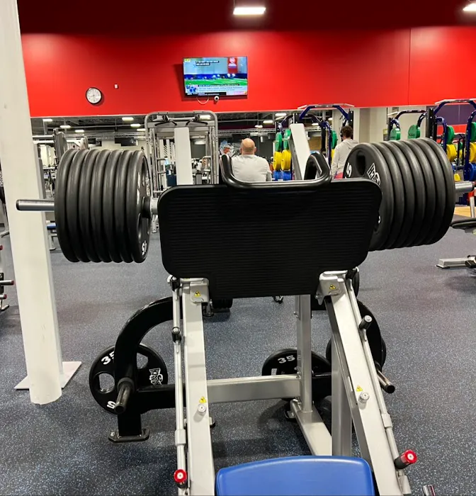 Crunch Fitness - Yukon Picture 9