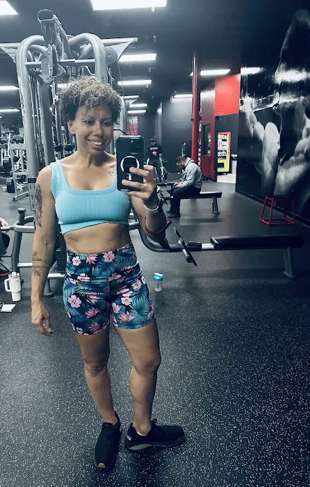 Four Star Fitness - Yukon Picture 7